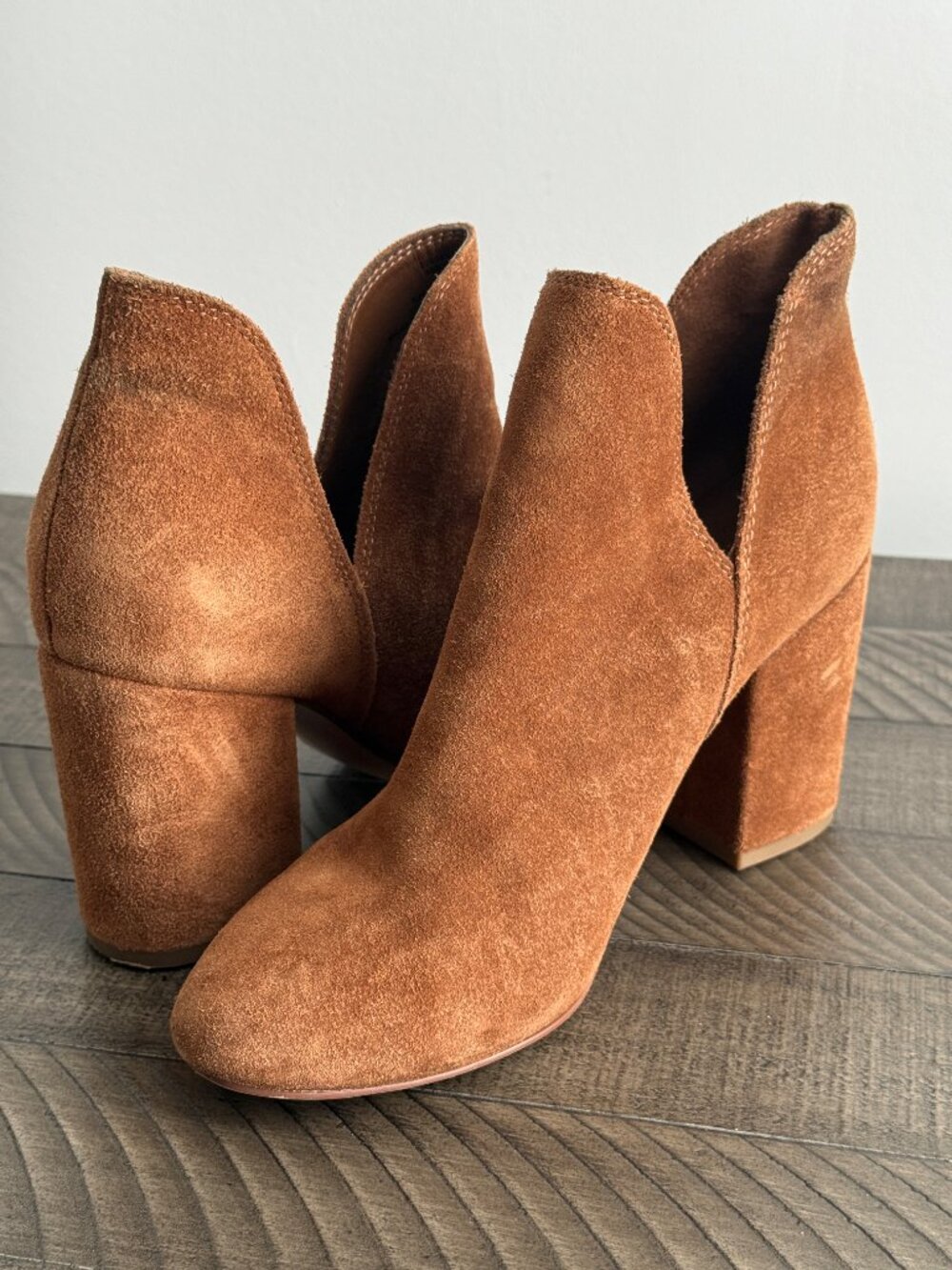 Michael by Michael Shannon Women’s Suede Ankle Booties Women's Size 6 - Picture 5 of 12